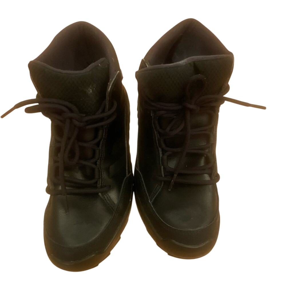 Adidas Climawarm Traxion Boots - Women's Size 8